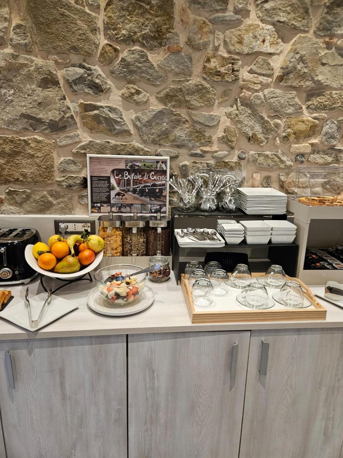 Prima Fila Premium Guest House Санремо Екстер'єр фото