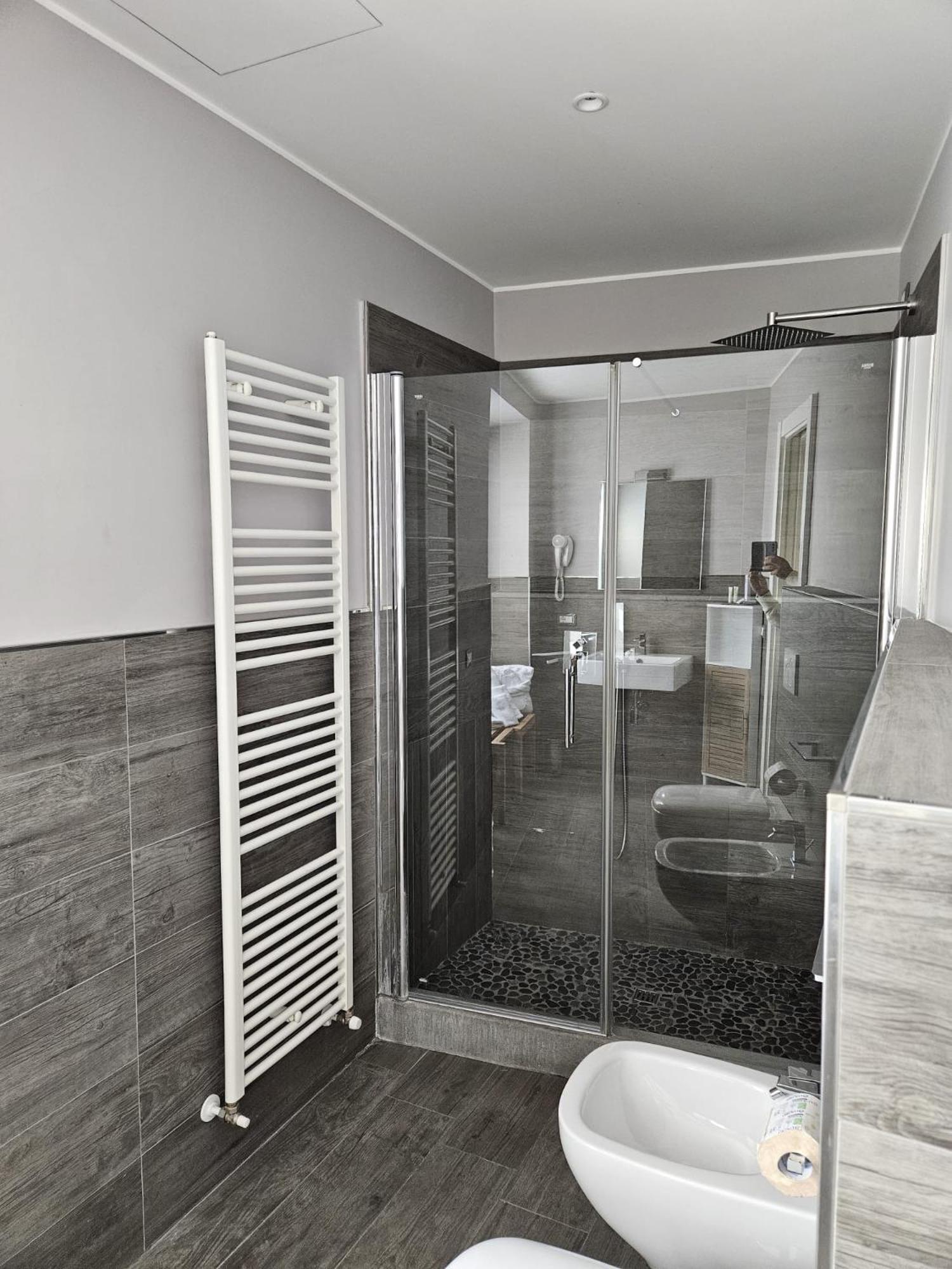 Prima Fila Premium Guest House Санремо Екстер'єр фото