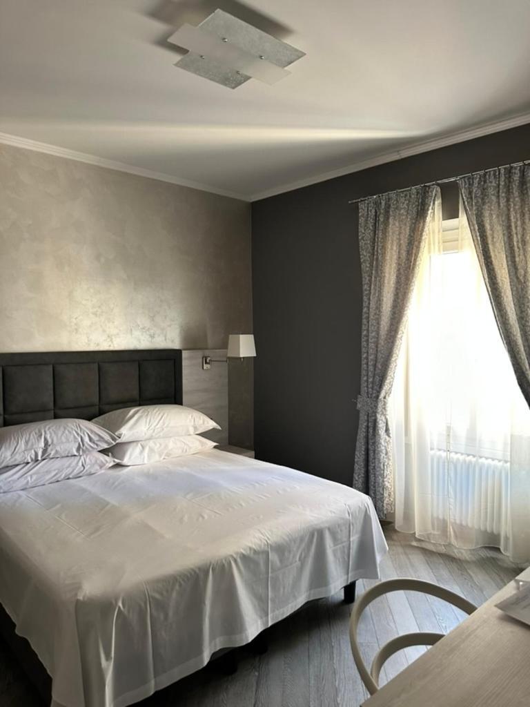Prima Fila Premium Guest House Санремо Екстер'єр фото